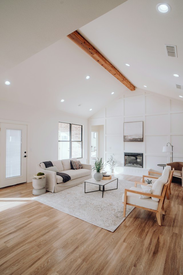 Light everywhere: clean, modern home interior